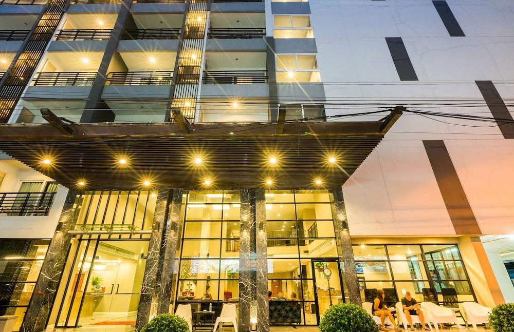 Sea Me Spring Tree Hotel (Adults Only) Pattaya Bagian luar foto