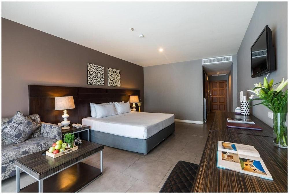 Sea Me Spring Tree Hotel (Adults Only) Pattaya Bagian luar foto